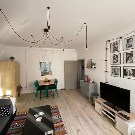 Room Bueno Егер Екстериор снимка