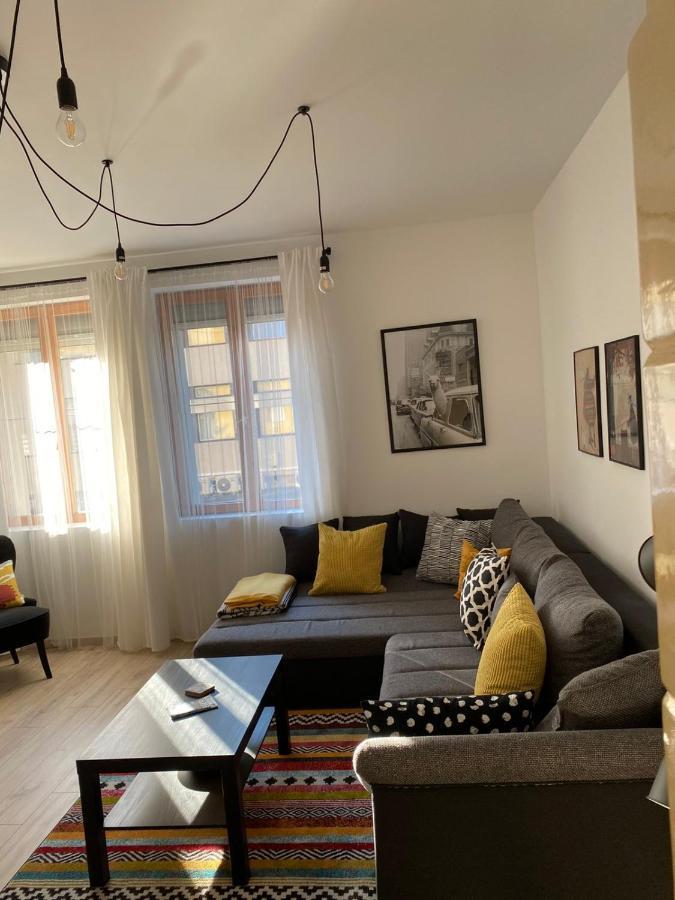 Room Bueno Егер Екстериор снимка