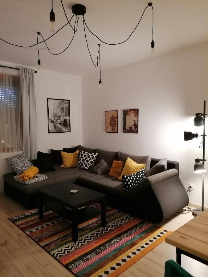 Room Bueno Егер Екстериор снимка