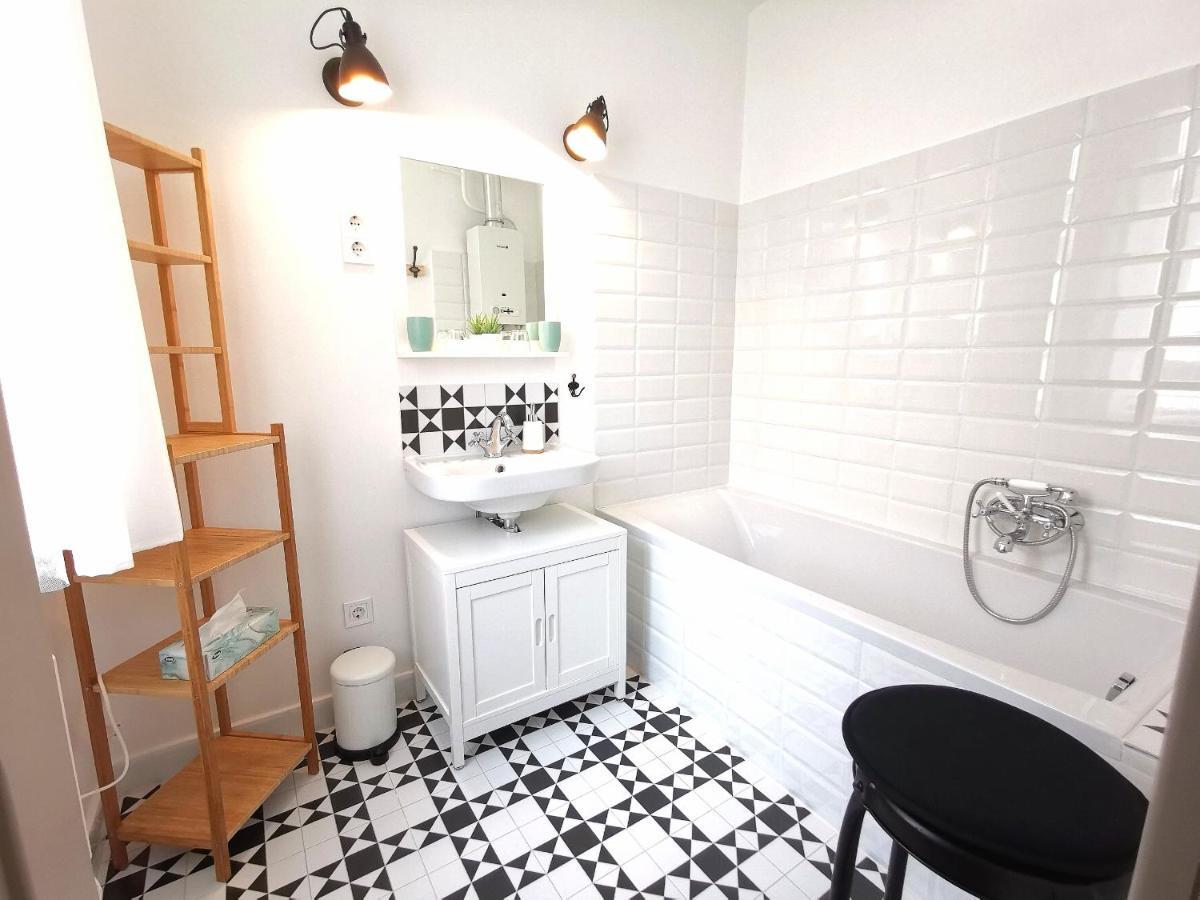 Room Bueno Егер Екстериор снимка