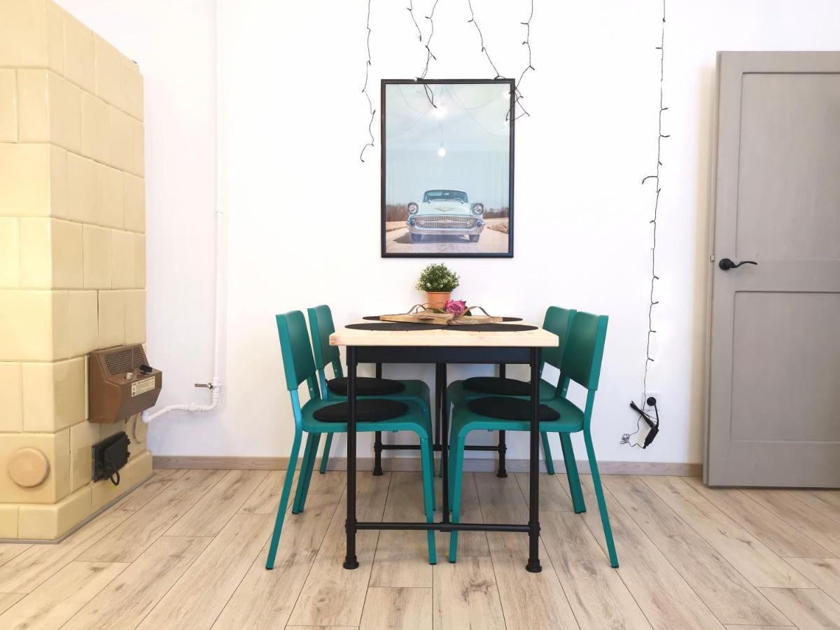 Room Bueno Егер Екстериор снимка